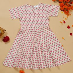 Saka Designs By Sapna Half Sleeves Floral Printed Kurta - Pink-image-61