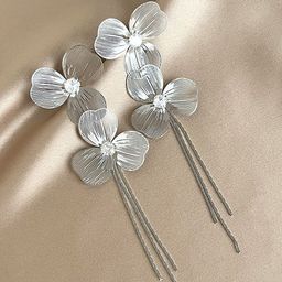 FIMBUL Silver Plated Rhinestone Studded Floral Shaped Drop Earrings-image-6
