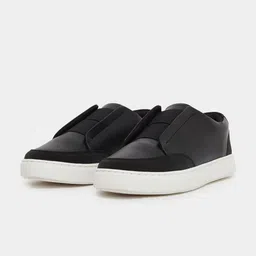 Styli Men Round Toe Sneakers-picture-21