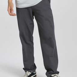 Puma Ess Men Pure Cotton Mid Rise Jersey Pants-image-84