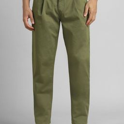 SIMON CARTER LONDON Men Pleated Regular Fit Trousers-image-24