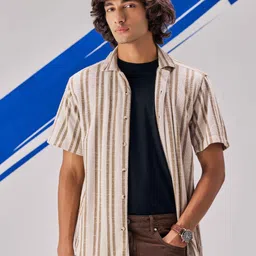 UNSTD Men Striped Cuban Collar Casual Shirt-image-3