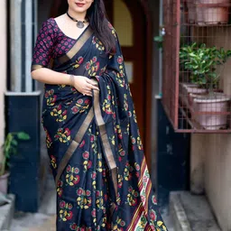 KALINI Floral Printed Saree-41