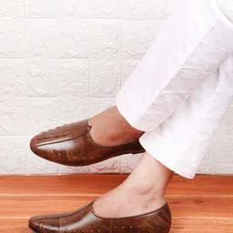 FAUSTO Men Brown Mojaris-image-85