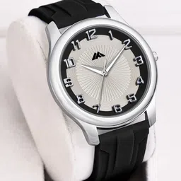 ON TIME OCTUS Men Brass Dial & Textured Straps Analogue Watch MT-51-95