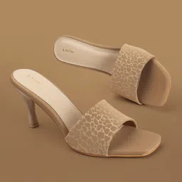 Lavie Kitten Sandals with Tassels-32