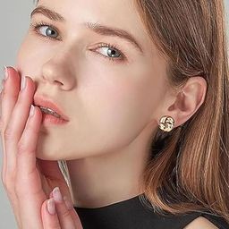 EL REGALO Contemporary Shaped Clip On Studs-picture-20