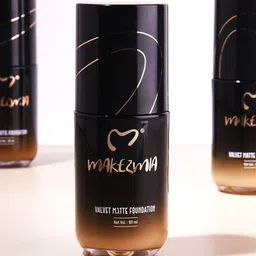 Makezmia Velvet Matt Full Coverage Foundation-60ml-302 image 3
