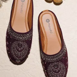Pairs4U Women Embellished Ethnic Mules with Embroidered Flats-picture-33