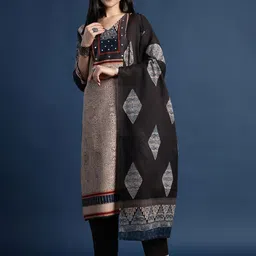 RAJMANDIRFABRICS Abstract Printed Mirror Work Pure Cotton Kurta With Trouser & Dupatta image 5