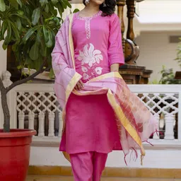 Twika Women Floral Printed Regular Kurta with Trousers & With Dupatta-13