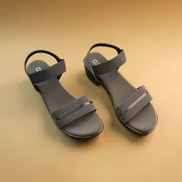 Ozuri Party Block Sandals with Bows-28