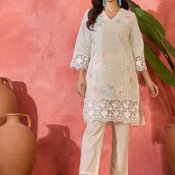 Sangria Schiffli Embroidered Pure Cotton Tunic With Trouser Co-Ords-image-24