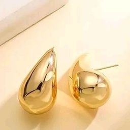 MADDY SPACE Teardrop Shaped Studs Earrings-31
