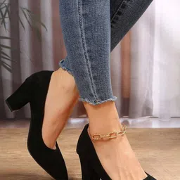Baespice Suede Closed Back Block Heels-14