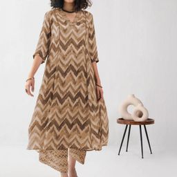 KERI PERRY Women Printed Regular Kurta with Palazzos-picture-35