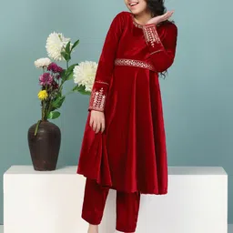 Sangria Girls Maroon Floral Embroidered Velvet A-Line Kurta With Trousers-picture-21