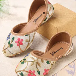 Cute Walk by Babyhug Mojaris with Floral Embroidery - Beige-picture-34