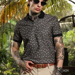 Campus Sutra Abstract Self Design Polo Collar Pockets Cotton T-shirt-image-61