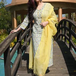 Anouk Rustic Women Floral Printed Kurta with Trousers & Dupatta-picture-46