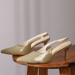Chemistry Colourblocked PU Kitten Pumps-13