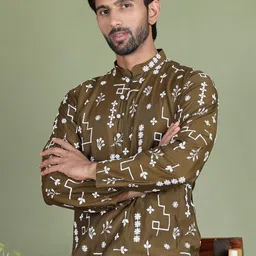 Jompers Men Floral Embroidered Sequinned Floral Kurta-picture-21