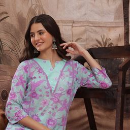 Sangria Floral Print Crochet Detail Kurta with Trousers-picture-26