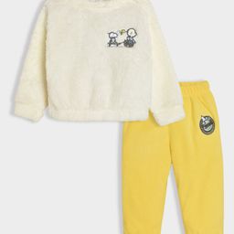 Mi Arcus Peanuts Featuring Full Sleeves Snoopy Patch Embroidered Coordinating Tee & Pajama Set - Cream & Yellow-image-68