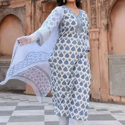 Anouk Rustic Ethnic Motifs Printed Straight Kurta with Trousers & Dupatta-picture-22