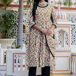 SANISA Women Floral Printed A-Line Kurta with Trousers & With Dupatta-picture-24