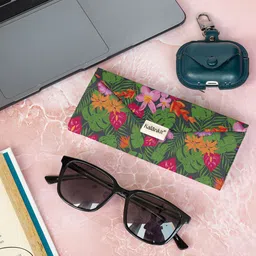 Kalankit Trifold Sunglass Case Stylish Unisex Eyeglass Cover-picture-11