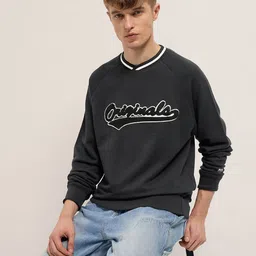 THE BEAR HOUSE Men Pure Cotton Graphic Sweatshirt with Striped V-Neck-picture-37