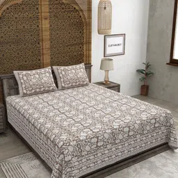 CLOTHOLOGY Brown & White Floral 180 TC King Bedsheet with 2 Pillow Covers-image-92