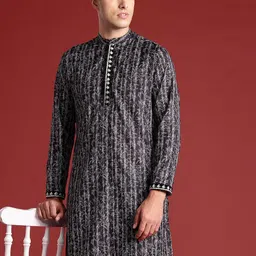 Anouk Floral Ethnic Printed Embroidered Detail Kurta with Trousers Set-picture-2
