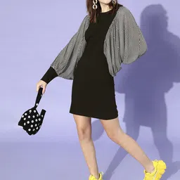 KASSUALLY Women Black Solid Batwing Sleeves Dress-picture-40