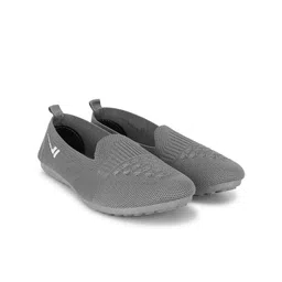 Deflow Women Slip-On Sneakers-picture-19