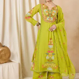SWEETPEL Floral Embroidered Thread Work Georgette Kurta With Palazzos & Dupatta-picture-3