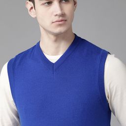 Roadster Men Royal Blue Solid Sweater Vest-image-18