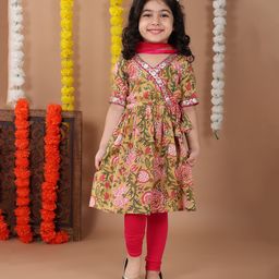Kinder Kids Cotton Three Fourth Sleeves Floral Printed & Sequin Embellished Kurta With Leggings & Dupatta - Yellow & Green-image-58