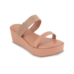 DressBerry Textured Block Pumps-10