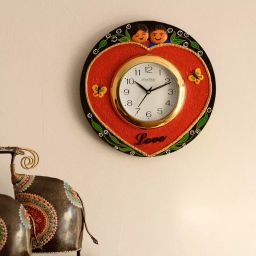 eCraftIndia KWC588 Cute Couple Love Theme Papier-Mache Wooden Handcrafted Wall Clock-image-17
