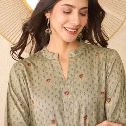KALINI Women Floral Printed Mandarin Collared Kurti-39