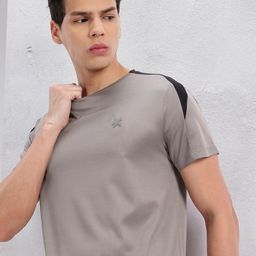 HRX by Hrithik Roshan Colourblocked Detail Rapid-Dry Running T-shirt-picture-45