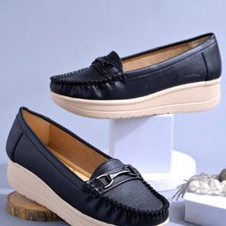 Shoetopia Colour Blocked Abstract Applique Detailed Loafers - Black-image-96