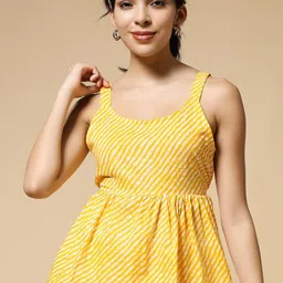 Istyle Can Women Leheriya Printed Shoulder Straps Cotton Peplum Top-image-65