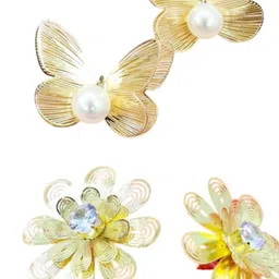 FIMBUL Set Of 2 Gold-Plated Artificial Stones Studded Floral Studs image 4