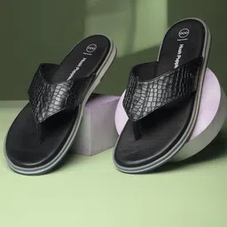 Hush Puppies Men Texture Thong Flip-Flops-image-38