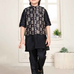 Lagorii Boys Regular Silk Crepe Kurta with Trousers-41