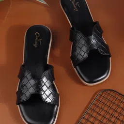 CHINRAAG Women Textured Open Toe Flats-image-3