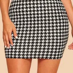 QIOA Houndstooth Printed Mini Pencil Skirt-image-96